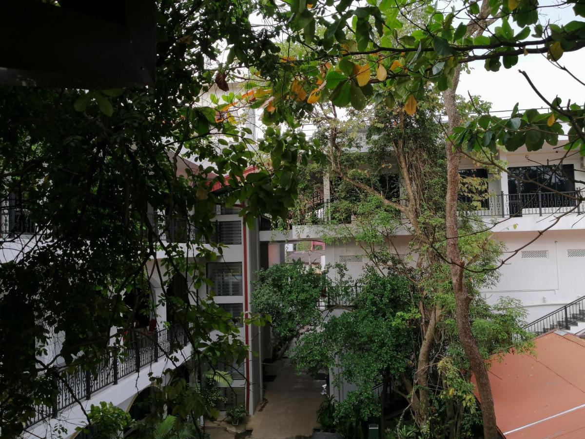 Centauria City Hotel Embilipitiya Exteriér fotografie